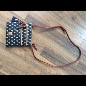 Dooney and Bourke cross body
